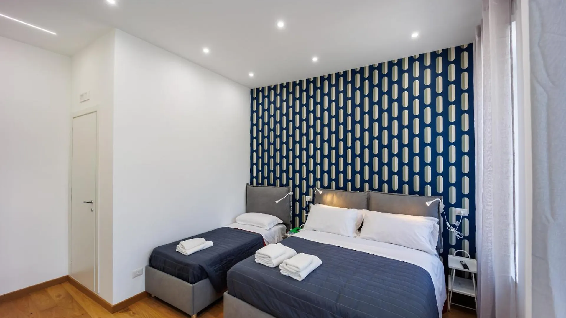 Pisanelli Blu By Houseinnaples
